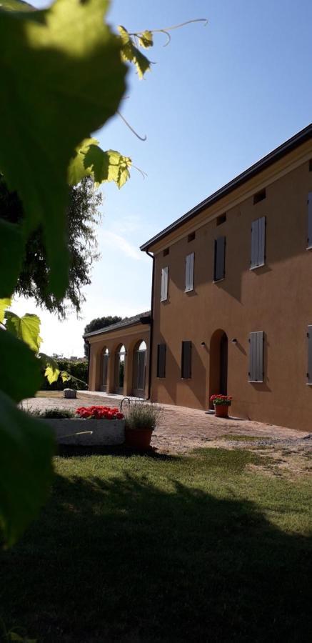 Agriturismo Vitae Fabbrico Eksteriør billede