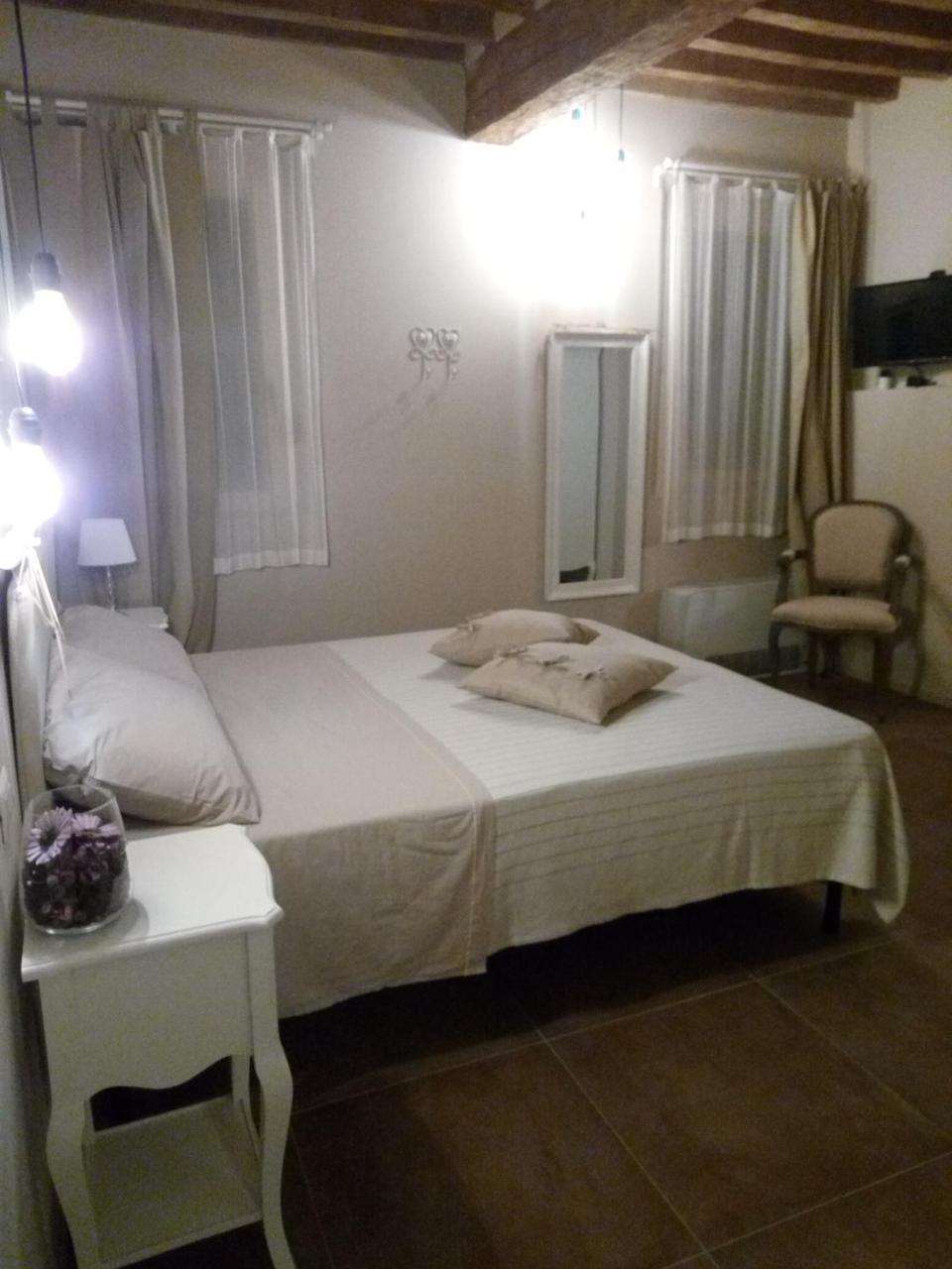 Agriturismo Vitae Fabbrico Eksteriør billede