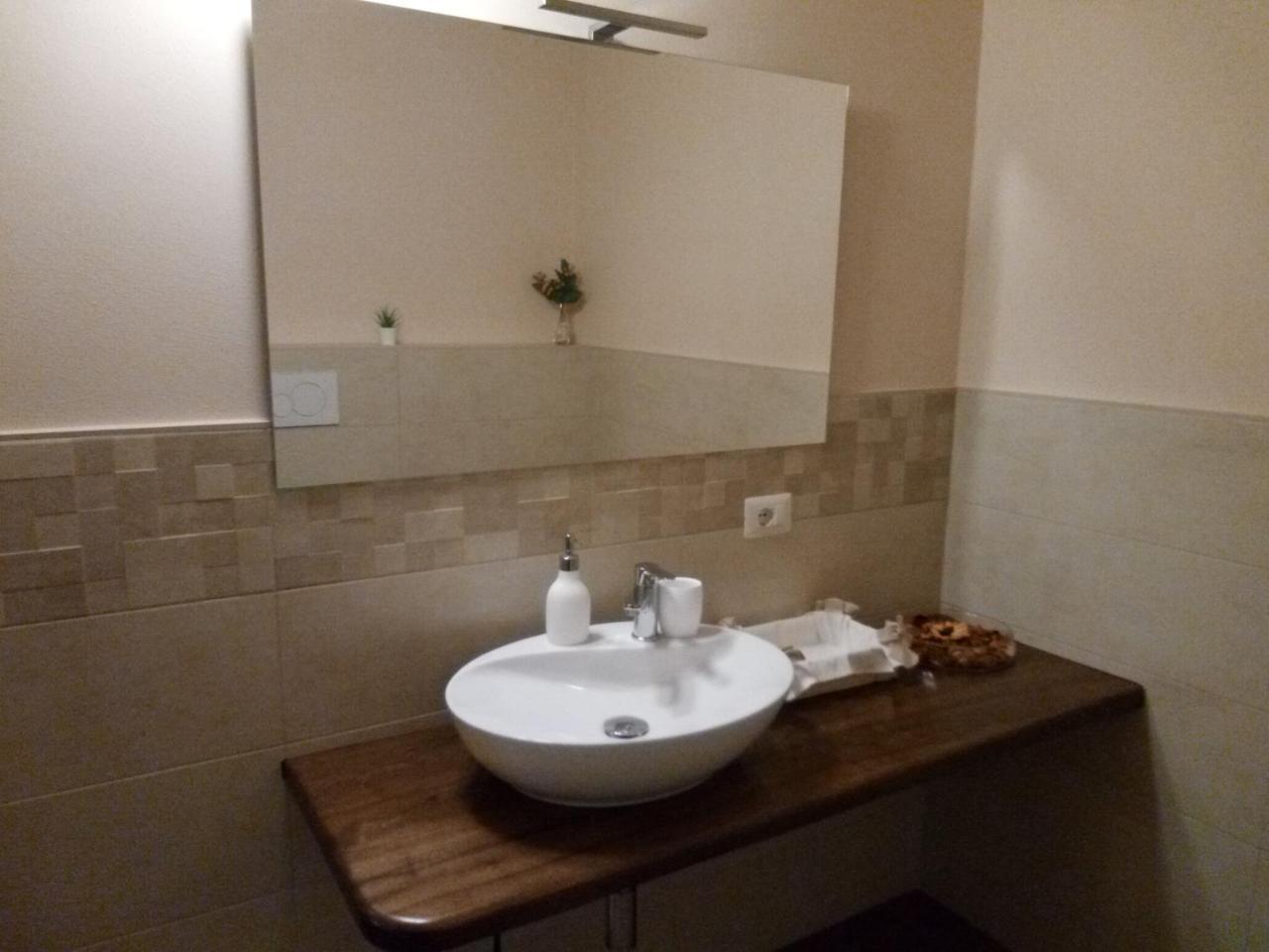Agriturismo Vitae Fabbrico Eksteriør billede