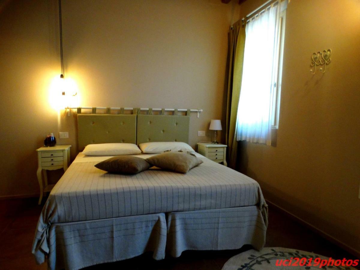Agriturismo Vitae Fabbrico Eksteriør billede